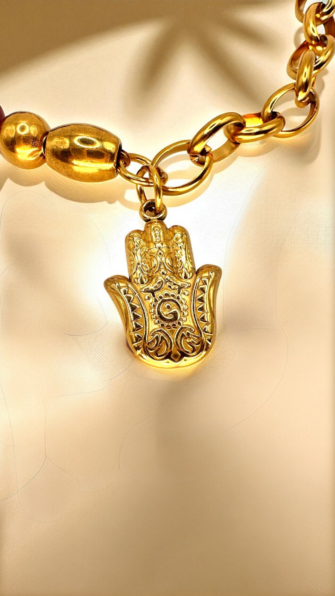 Armband Granat Hamsa-Hand AMA