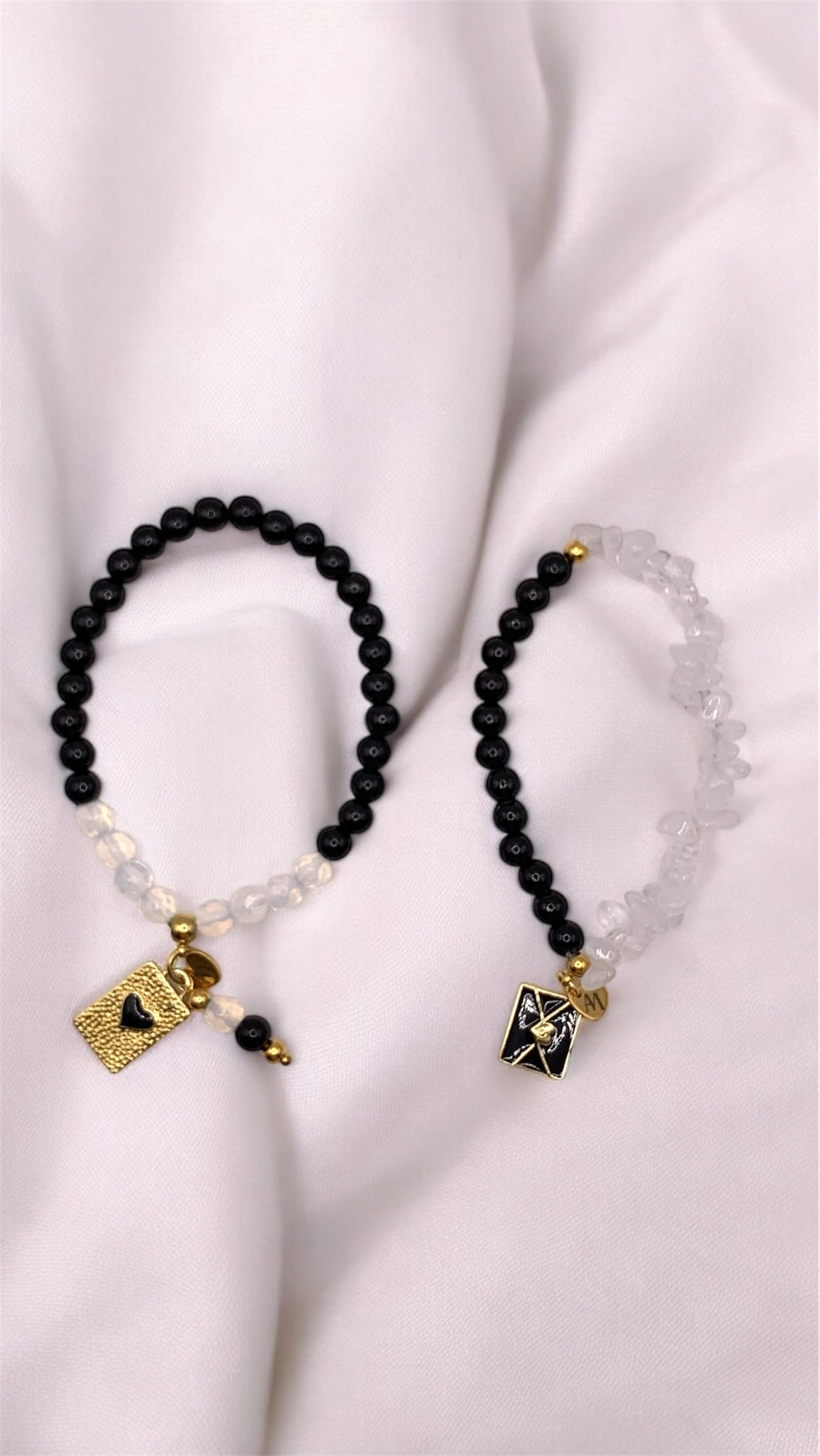 Armband Black and White AMM