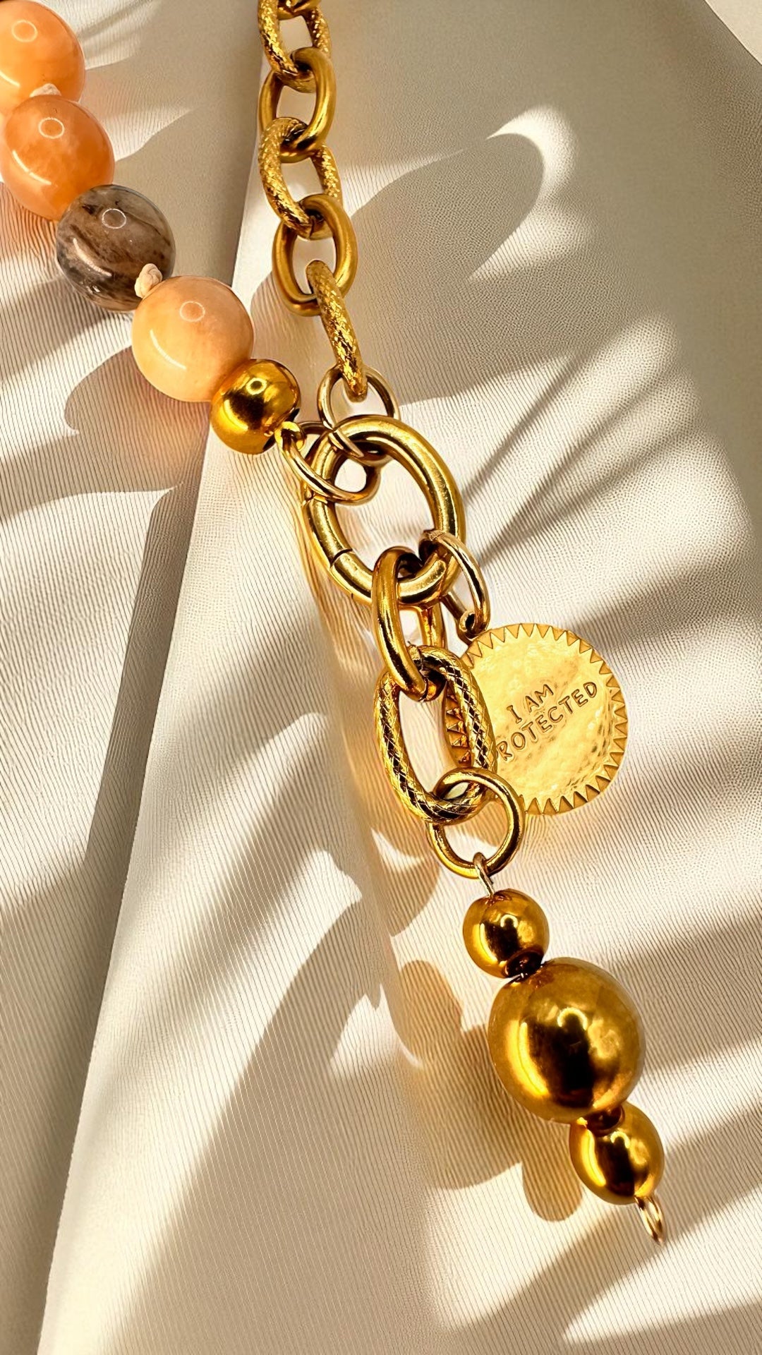 Kette Protected Moon AMA