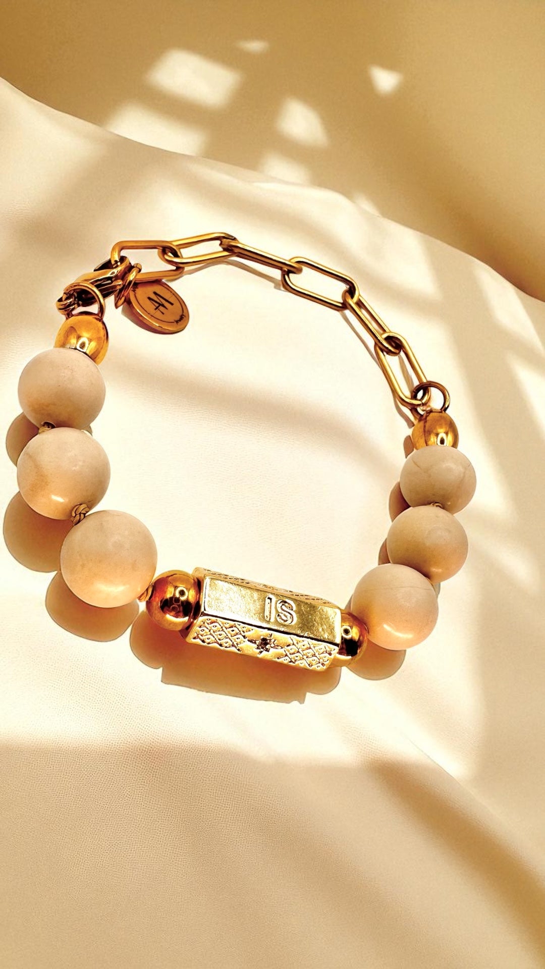 Armband This is Love AMA