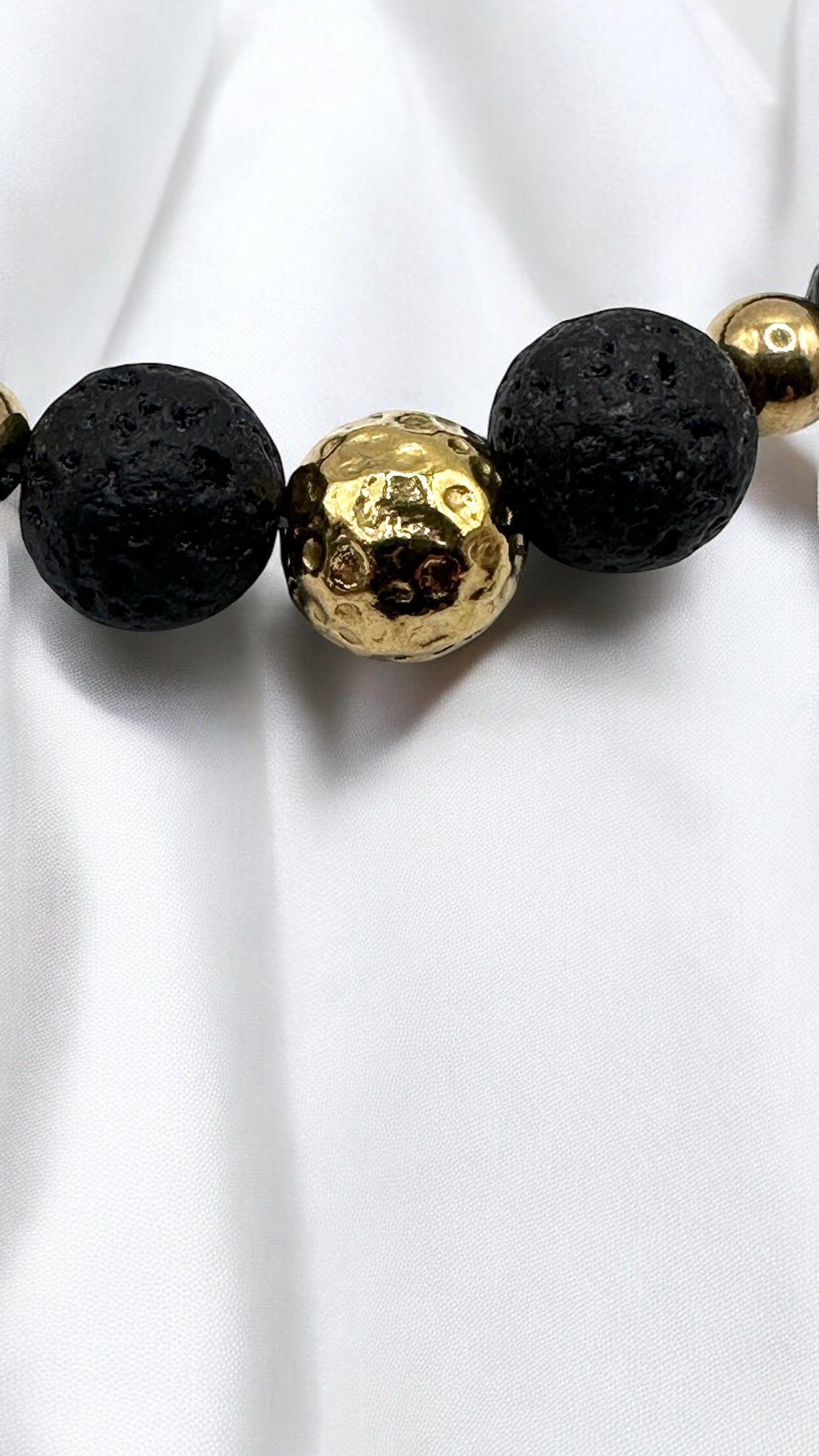 Armband Basalt and Gold AMA