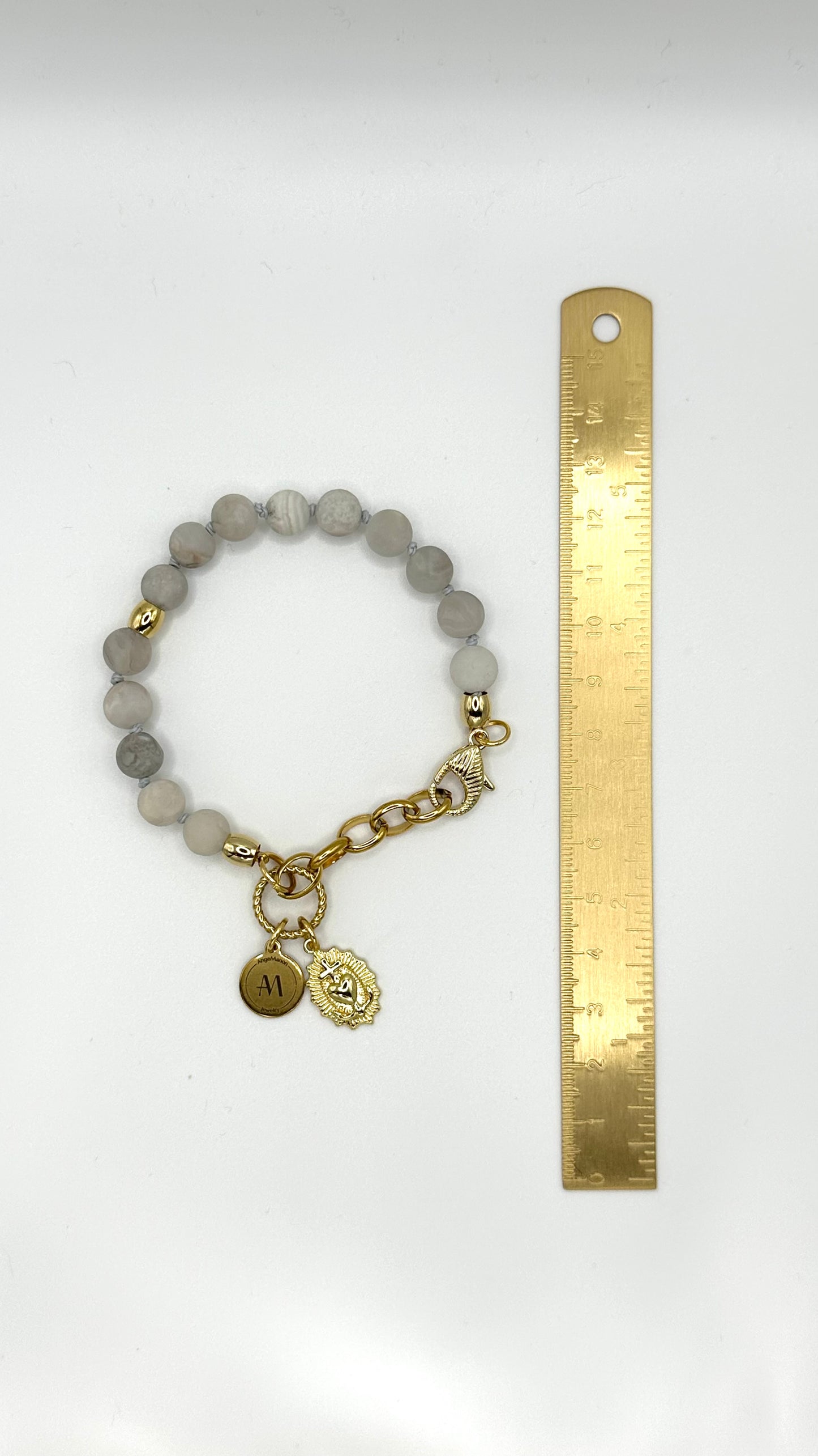 Armband Grey Hand AMA