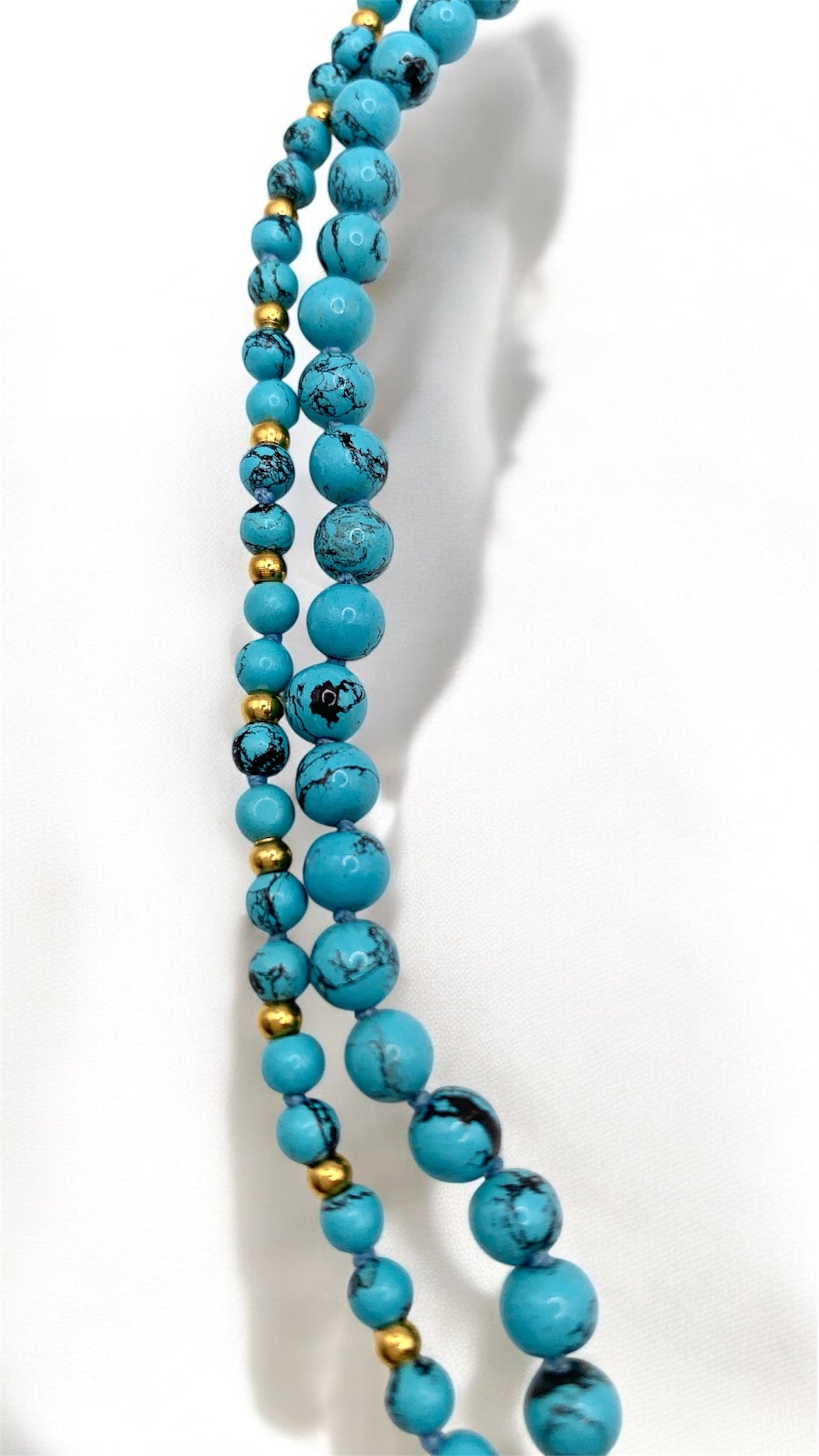Kette Turquoise and White AMM