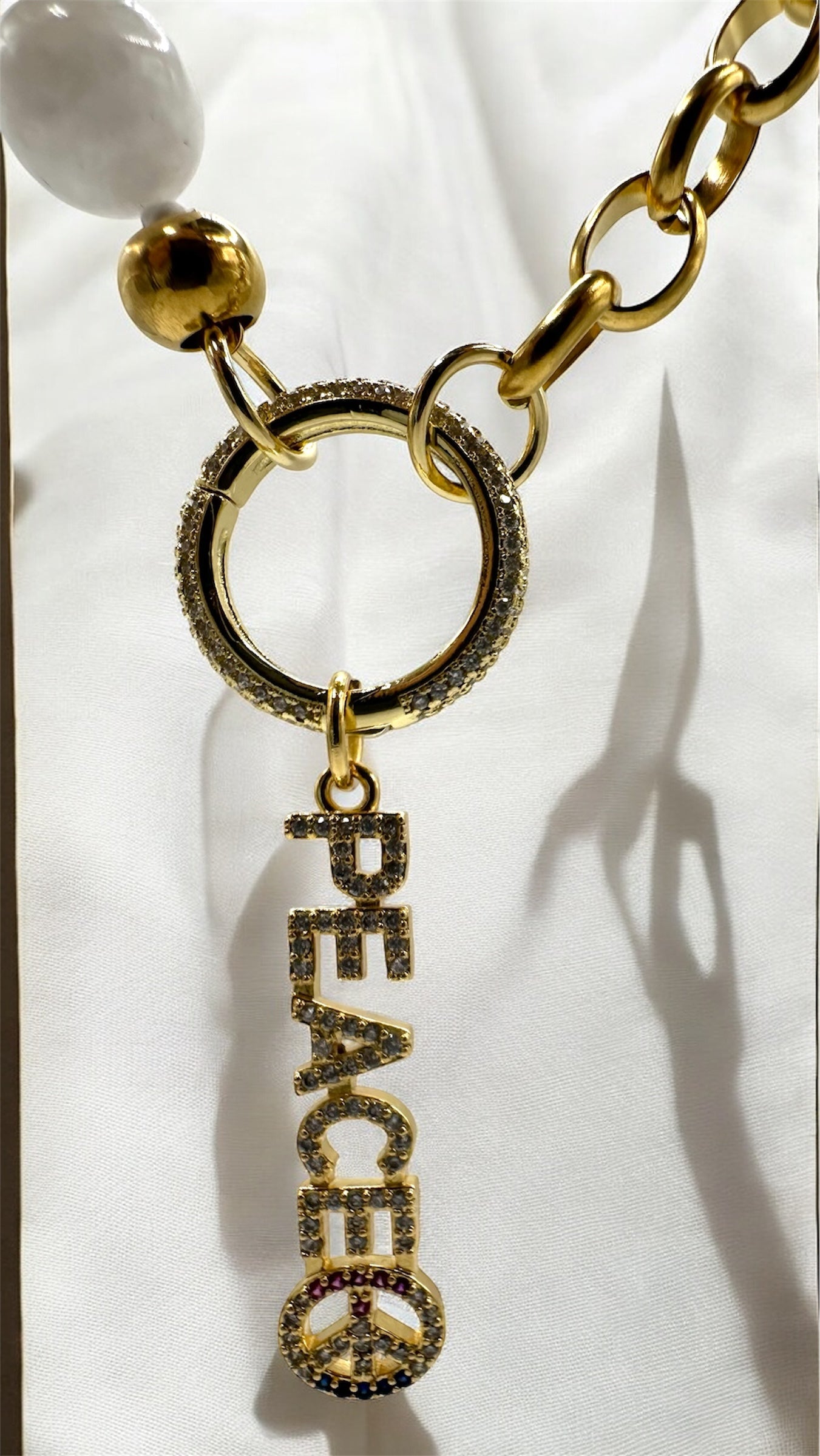 Kette White Peace AMA