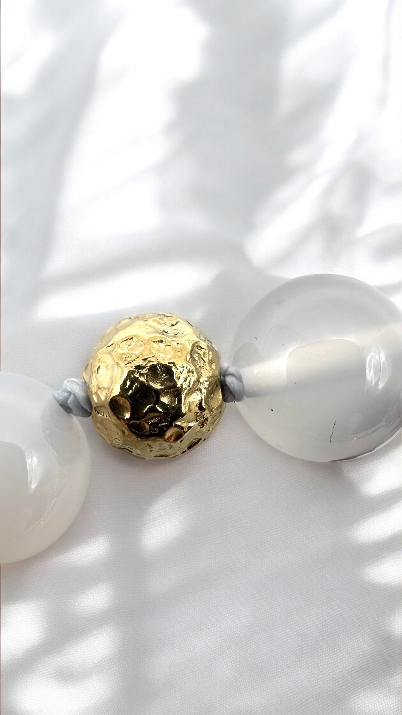 Armband Chalcedone and Gold AMA