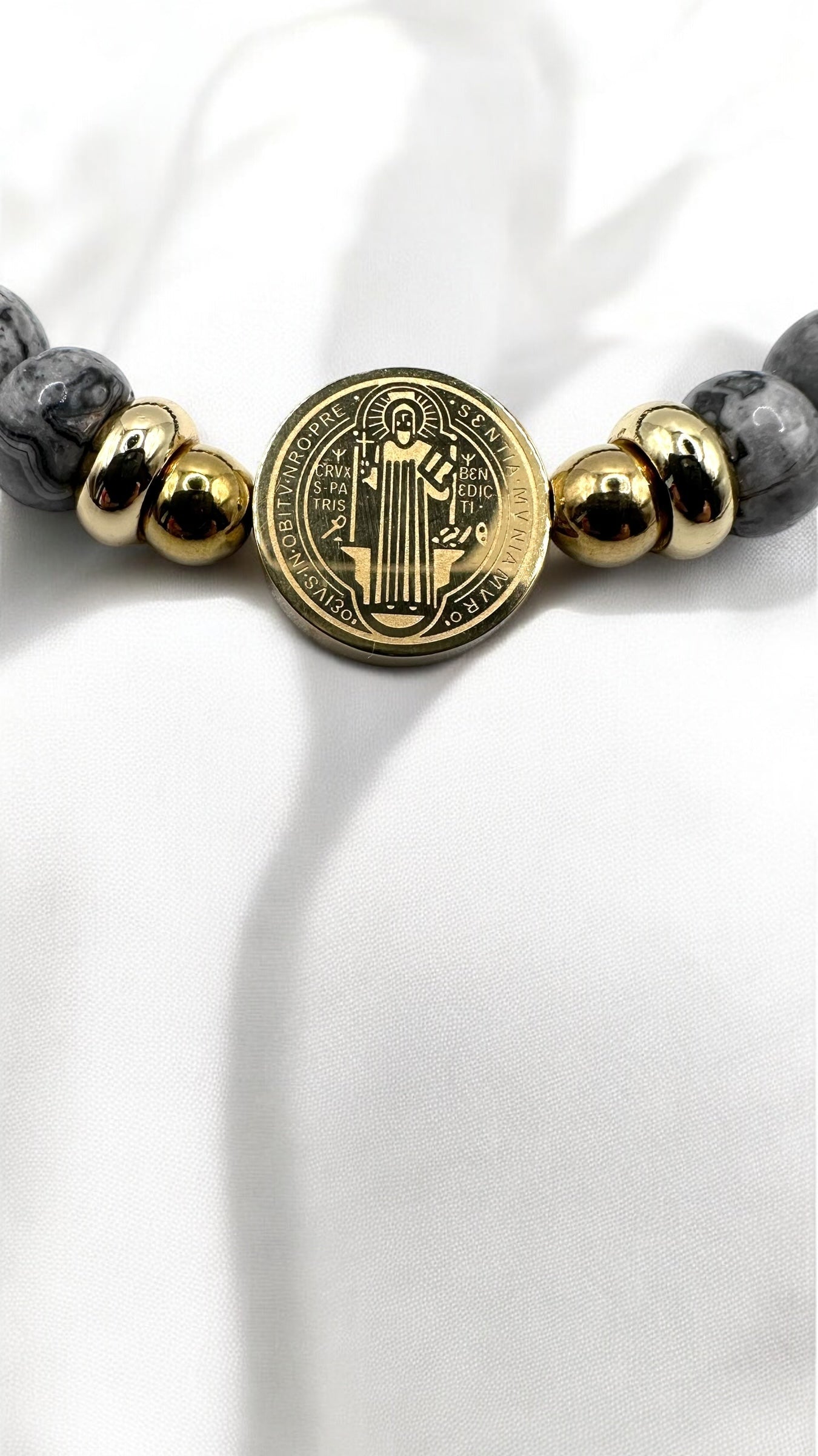 Armband Grey Benedict AMA