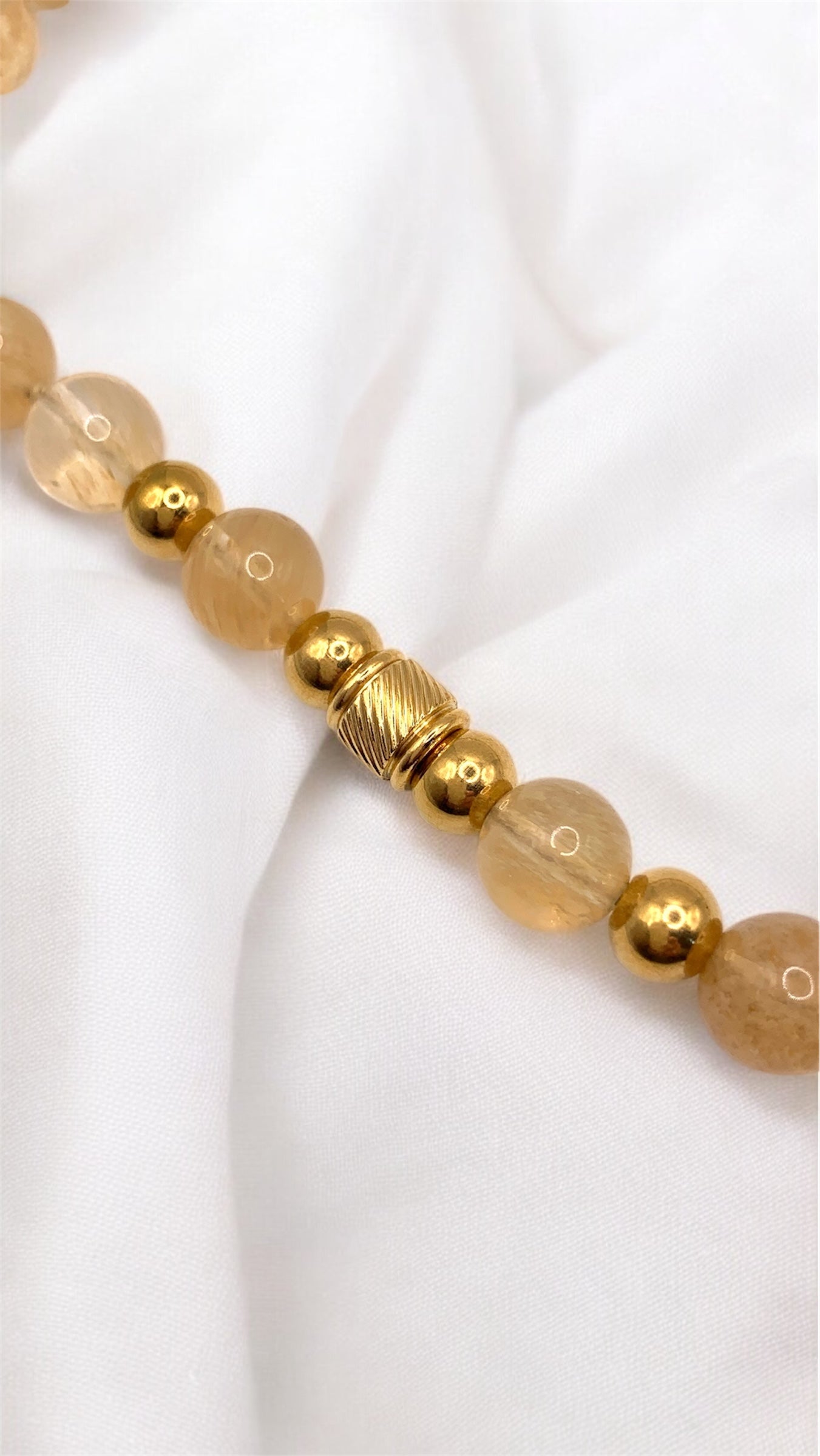 Kette Beige Hand AMM