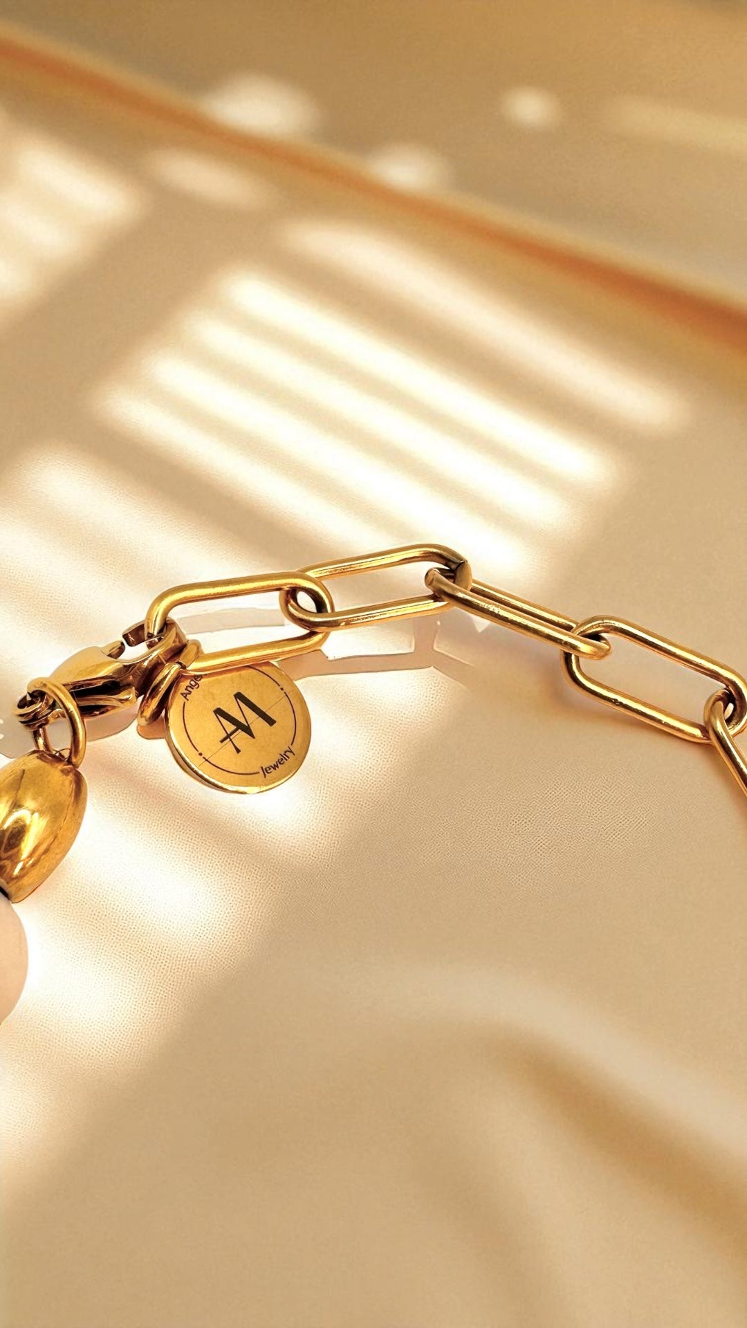 Armband This is Love AMA