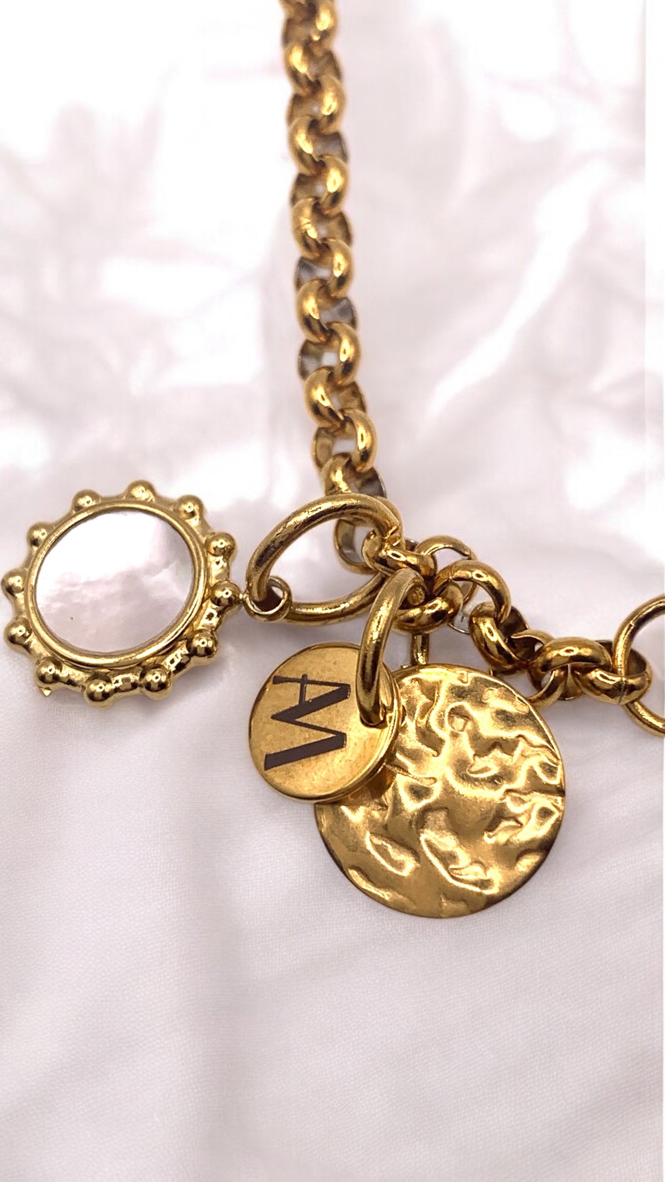 Kette White Sun AMM