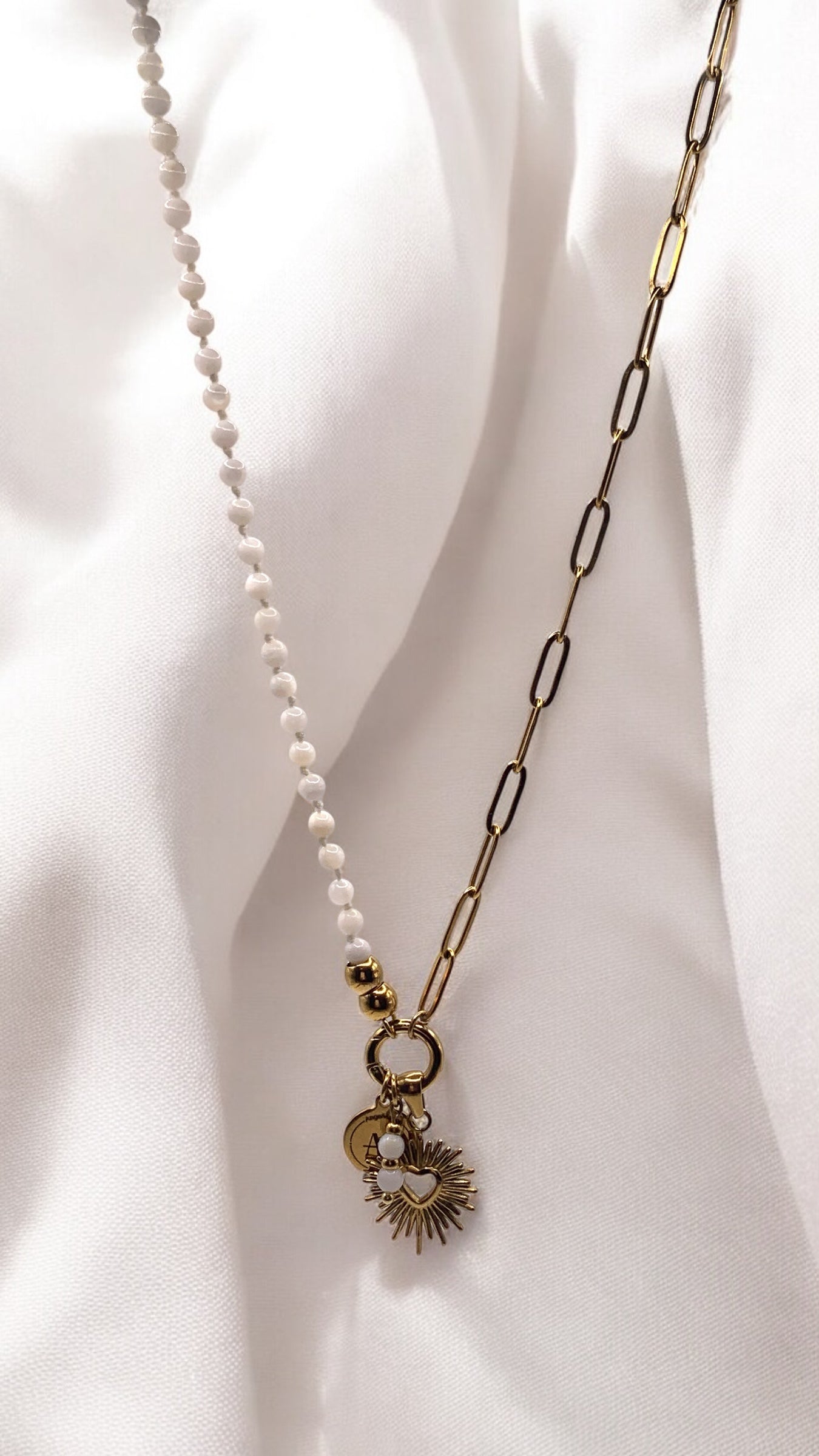Kette White Heart AMM