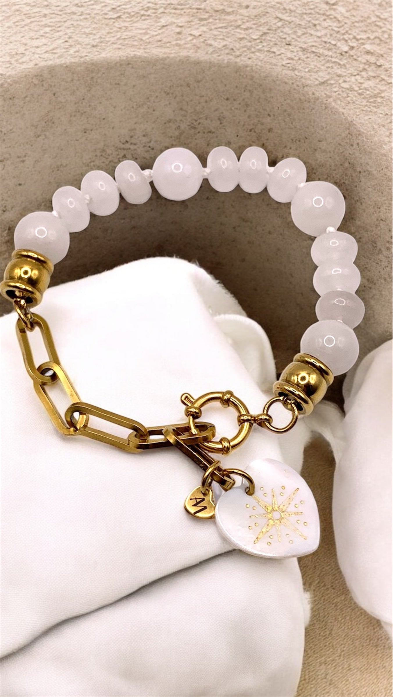 Armband White Jade Heart AMM