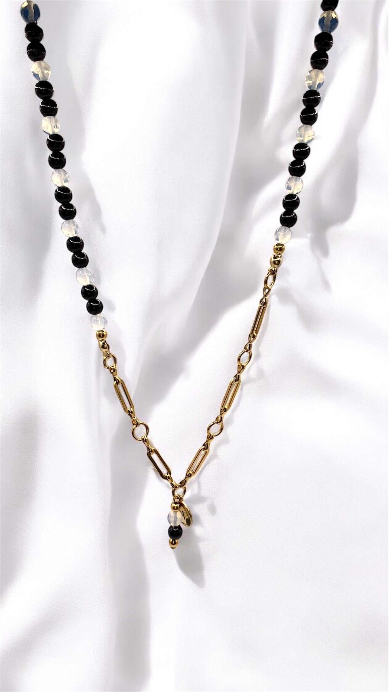Kette White and Black AMM