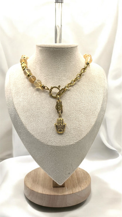 Kette Beige Hand AMM