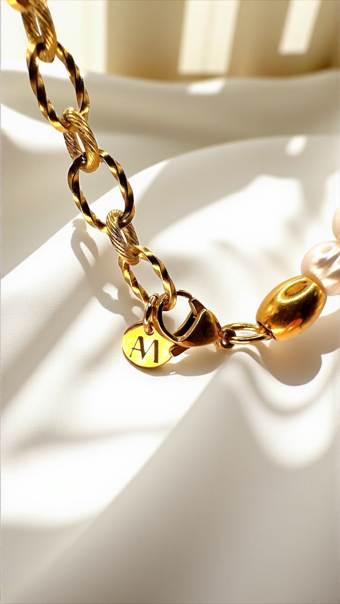 Kette Pearl and Gold AMA
