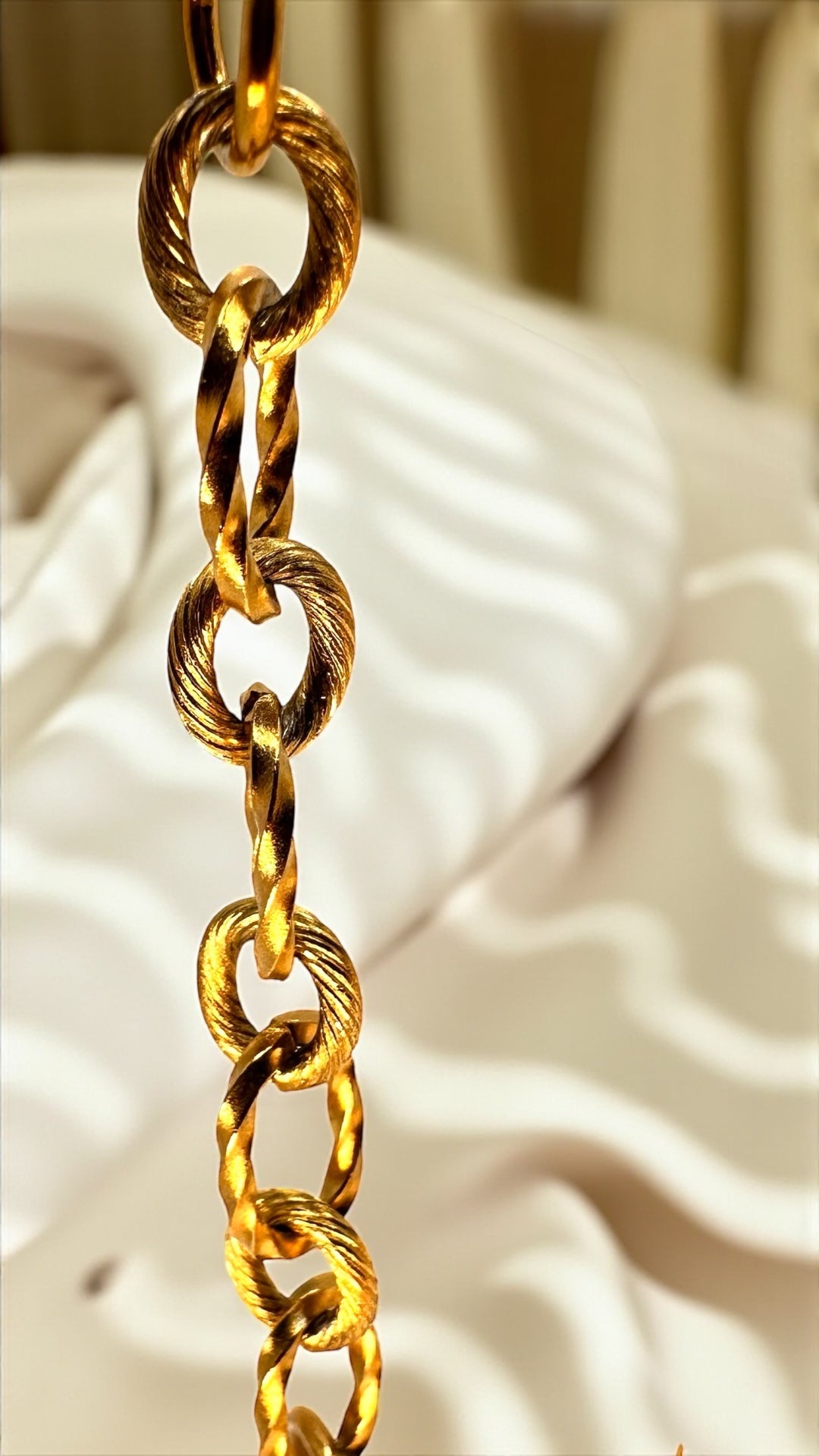 Kette Pearl and Gold AMA